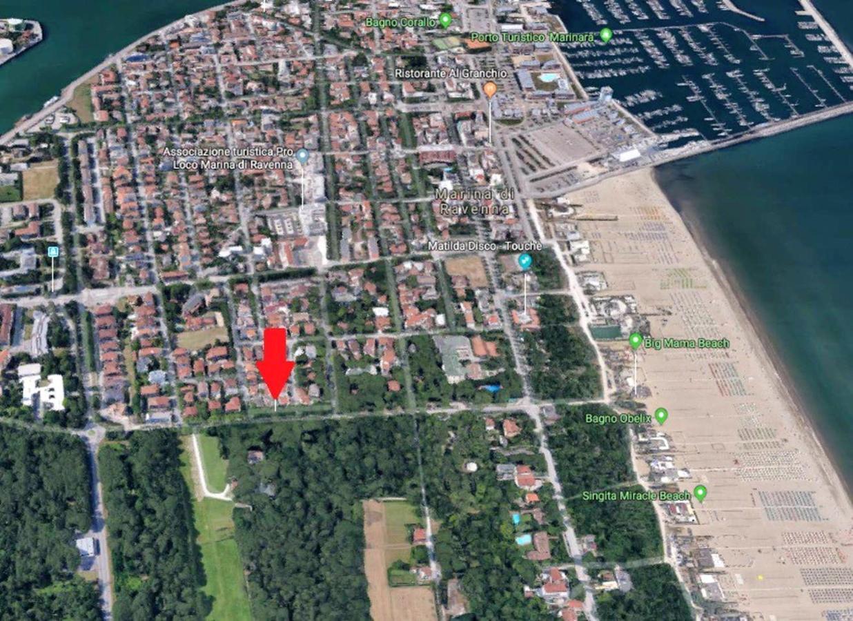 Вилла Charming House In Marina Di Ravenna With Fenced Garden Экстерьер фото